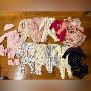 Baby girl Onesies, bodysuits, pants (size 0-3 months), bundle of 10+ items